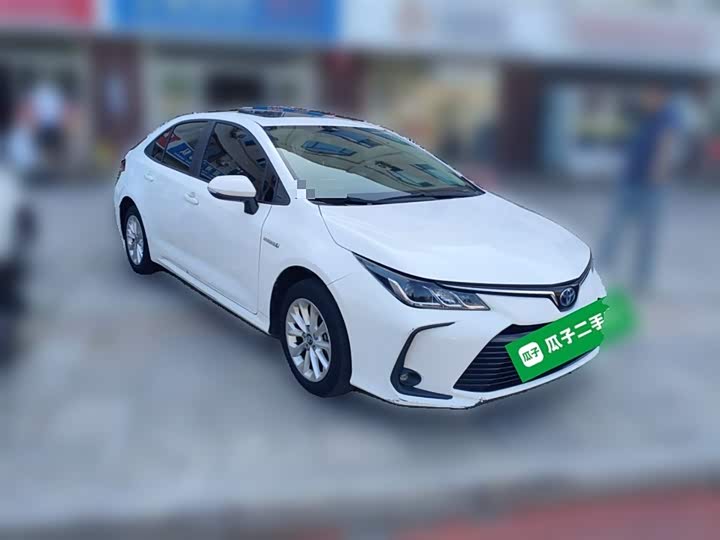 Фото 4 - Toyota Corolla