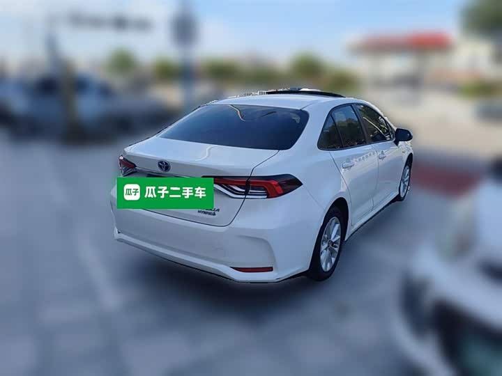 Фото 7 - Toyota Corolla