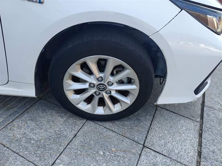 Фото 9 - Toyota Corolla