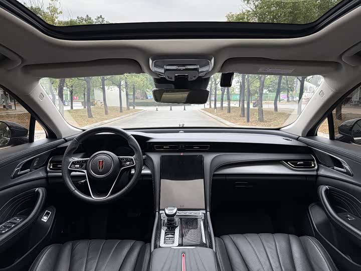 Фото 13 - Hongqi H5