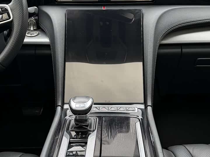 Фото 14 - Hongqi H5