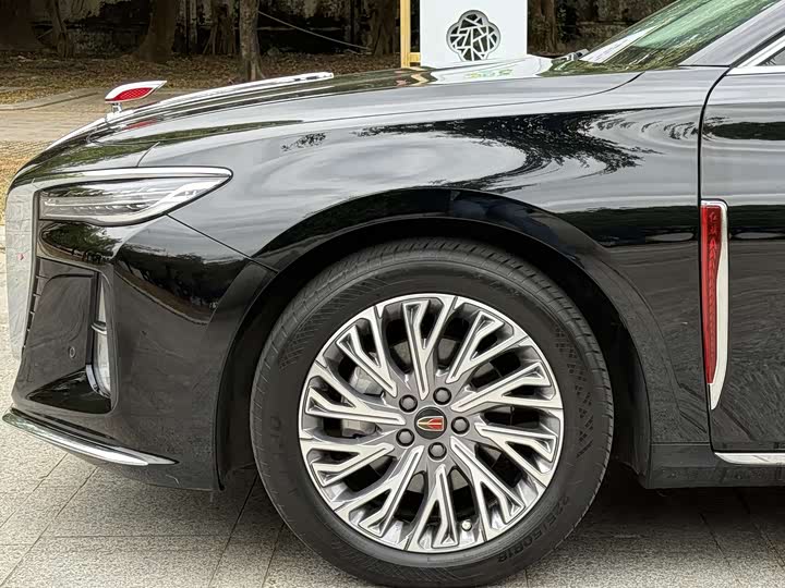 Фото 7 - Hongqi H5