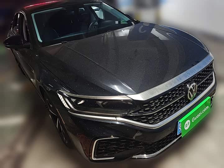 Фото 4 - Volkswagen Passat