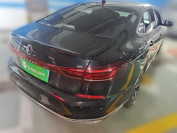 Фото 7 - Volkswagen Passat