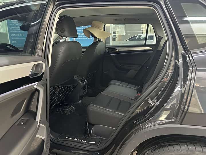 Фото 3 - Volkswagen Tayron