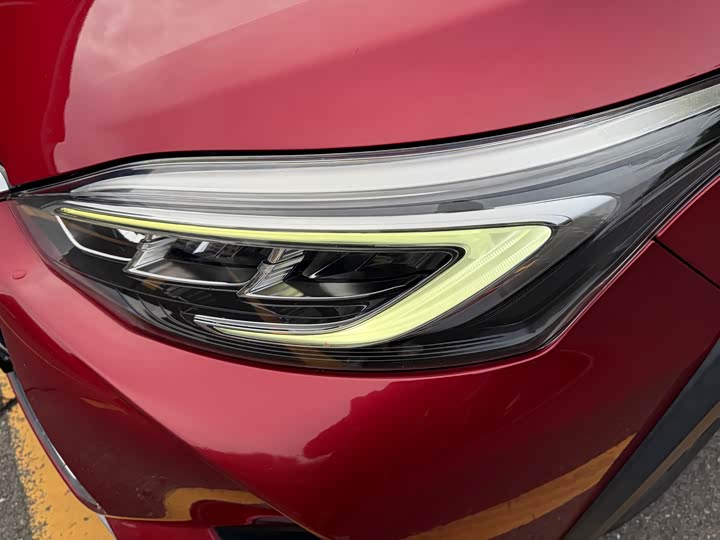 Фото 14 - Toyota Yaris L Hatchback