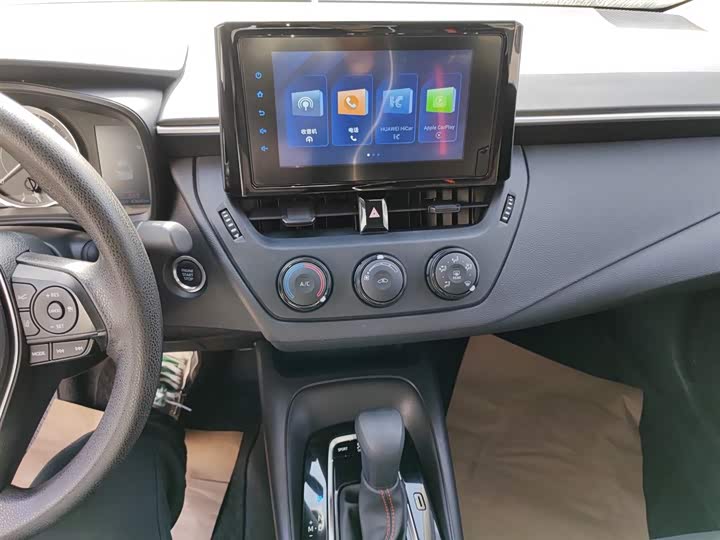 Фото 13 - Toyota Corolla