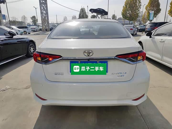 Фото 6 - Toyota Corolla