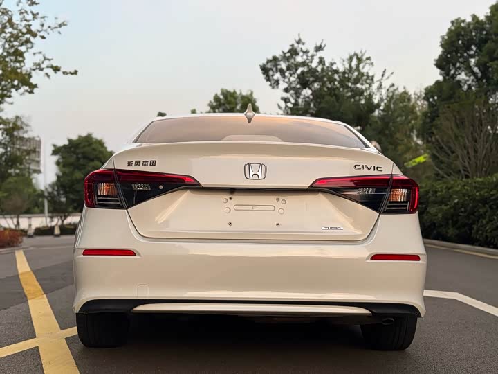 Фото 11 - Honda Civic