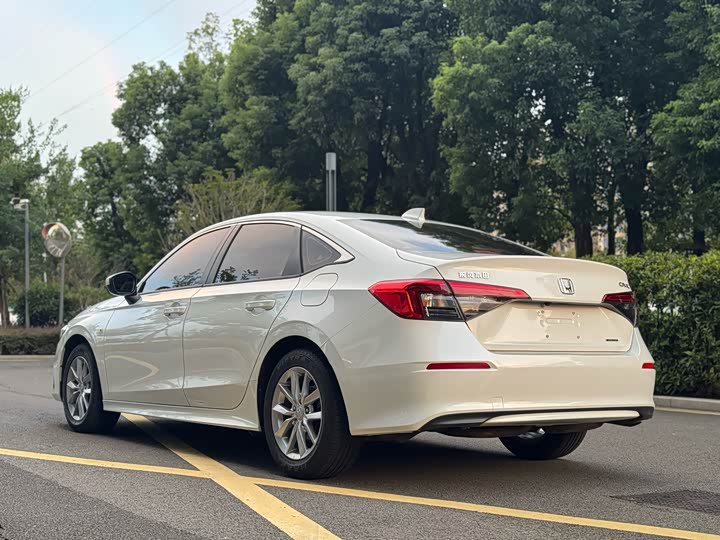 Фото 12 - Honda Civic