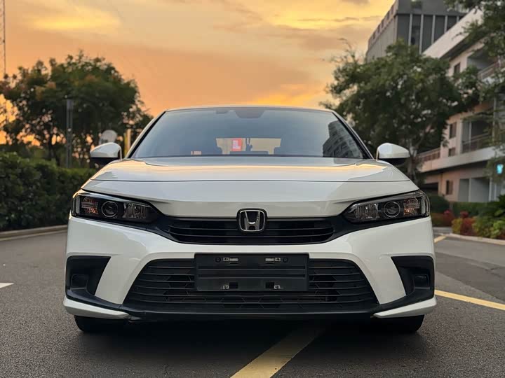 Фото 2 - Honda Civic
