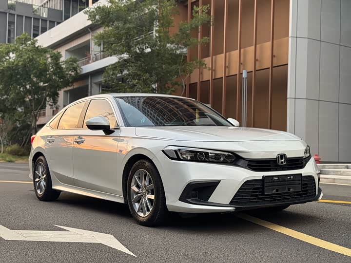 Фото 3 - Honda Civic