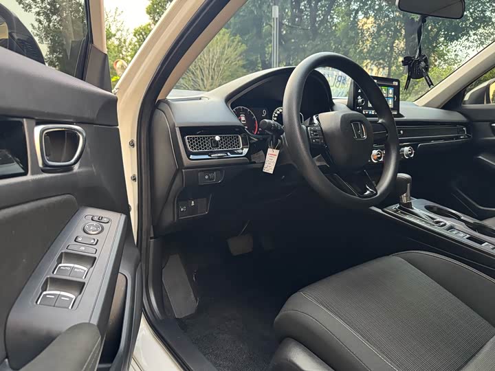 Фото 4 - Honda Civic