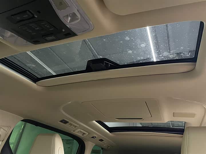 Фото 12 - Toyota Vellfire