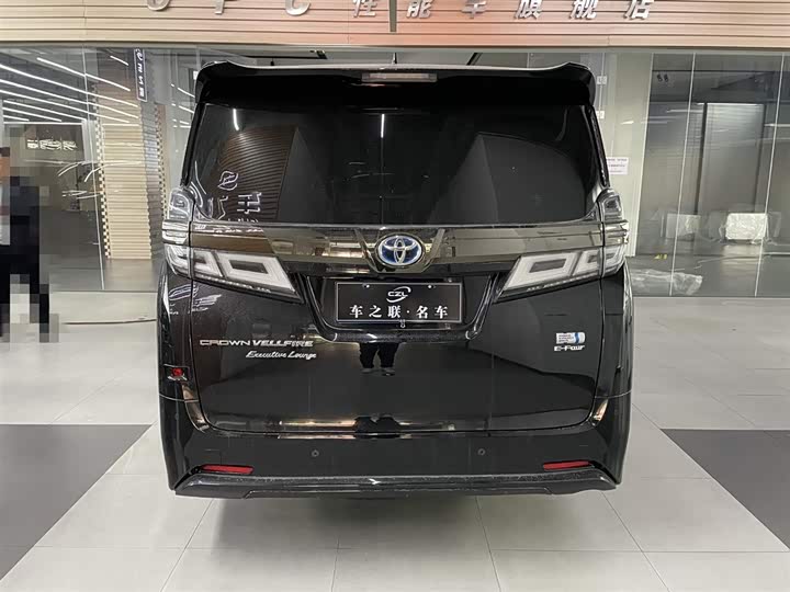 Фото 5 - Toyota Vellfire