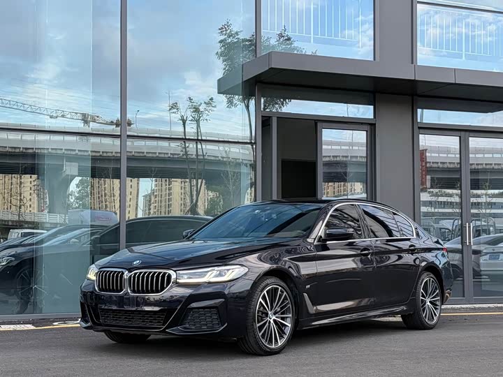 Фото 1 - BMW 5 Series