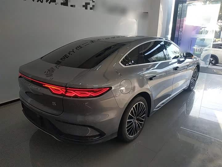 Фото 7 - BYD Han