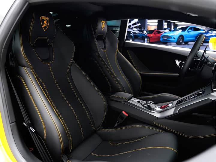 Фото 17 - Lamborghini Huracán