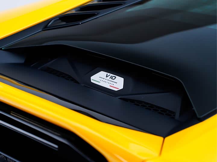 Фото 3 - Lamborghini Huracán