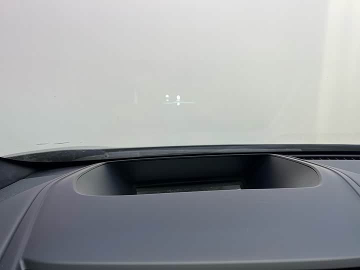 Фото 11 - HiPhi X