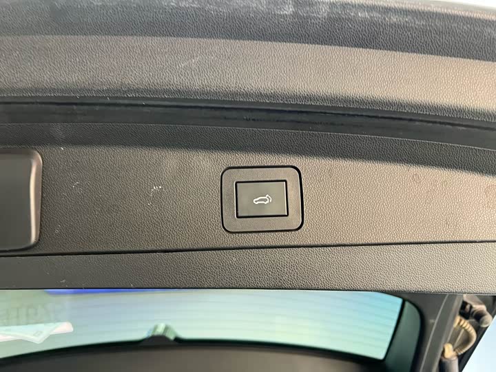 Фото 27 - HiPhi X