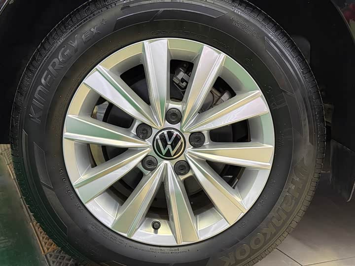 Фото 22 - Volkswagen Lavida