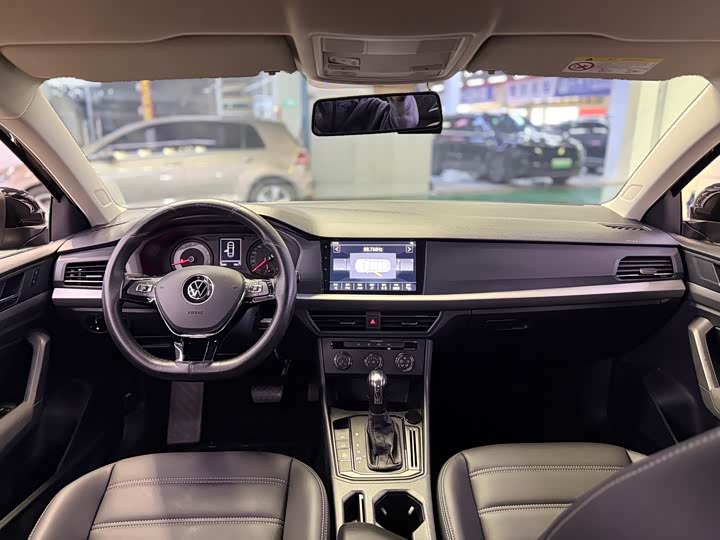 Фото 5 - Volkswagen Lavida