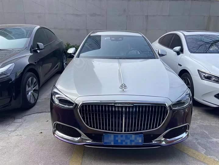 Фото 2 - Mercedes-Benz Maybach S-Class