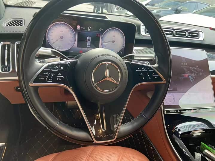 Фото 5 - Mercedes-Benz Maybach S-Class