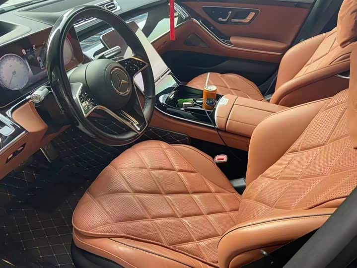 Фото 6 - Mercedes-Benz Maybach S-Class