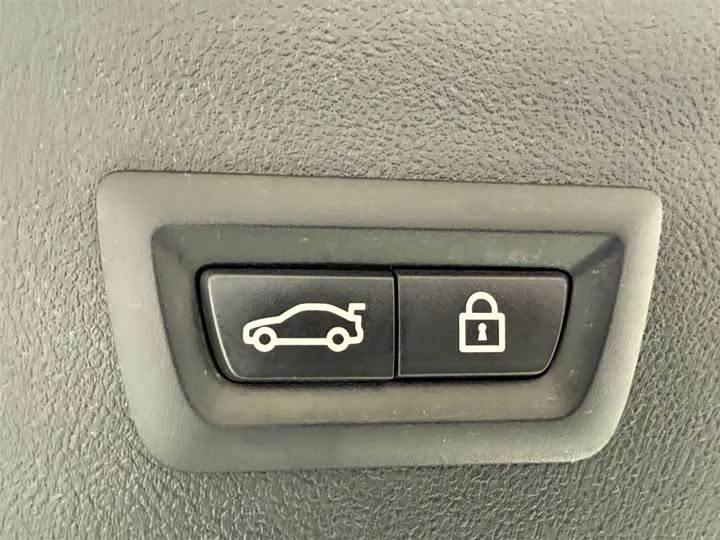 Фото 28 - BMW X4