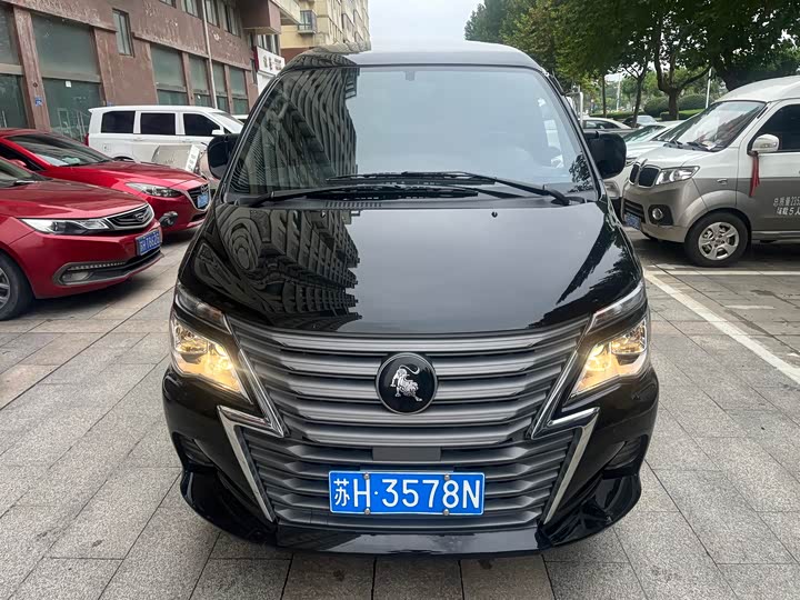 Фото 2 - Dongfeng Forthing Lingzhi M5