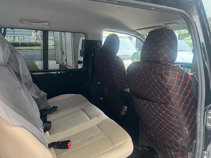 Фото 5 - Dongfeng Forthing Lingzhi M5