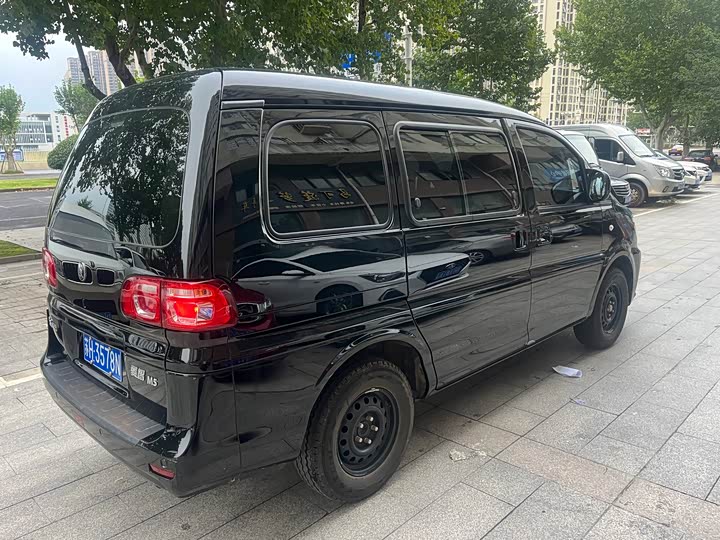 Фото 7 - Dongfeng Forthing Lingzhi M5