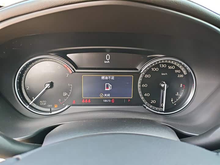 Фото 12 - Cadillac XT4