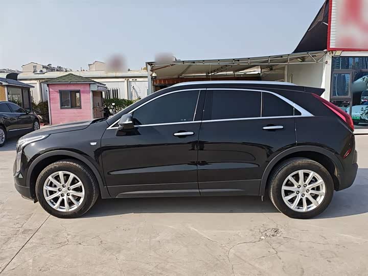 Фото 5 - Cadillac XT4