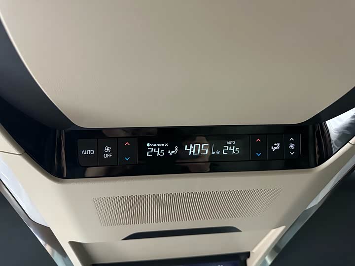 Фото 15 - Toyota Alphard