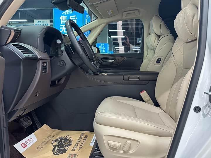 Фото 6 - Toyota Alphard