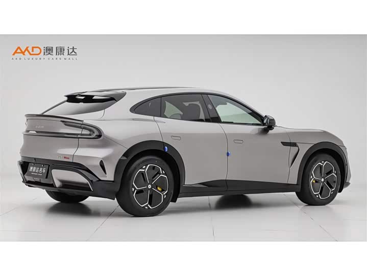 Фото 3 - Xiaomi YU7