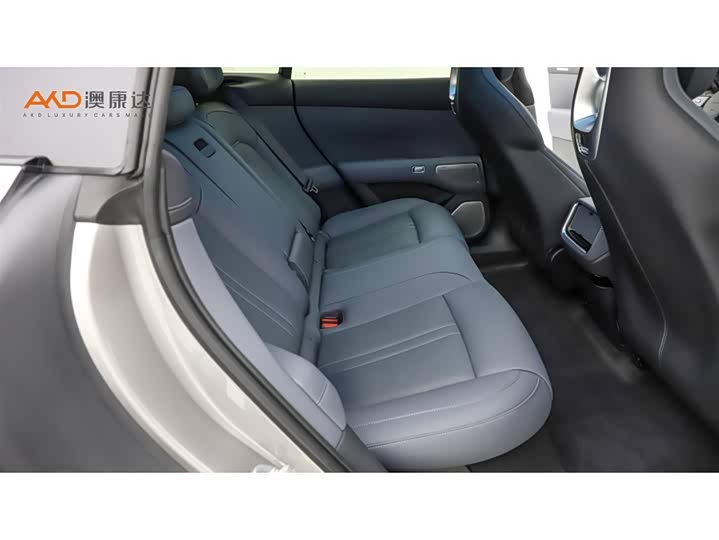 Фото 8 - Xiaomi YU7