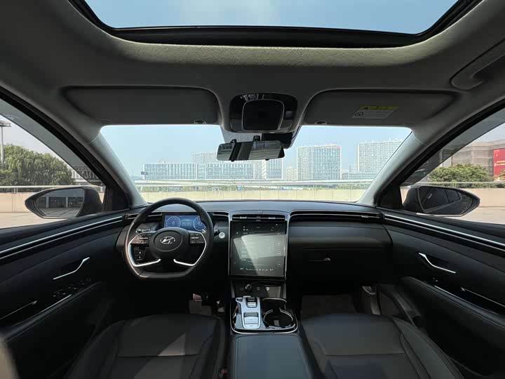 Фото 17 - Hyundai Tucson L