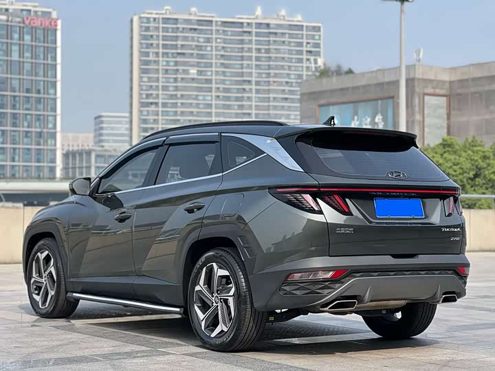 Фото 4 - Hyundai Tucson L