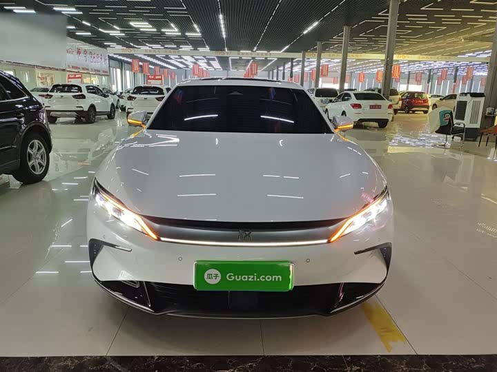 Фото 3 - BYD Han