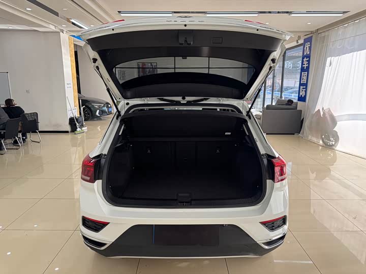 Фото 20 - Volkswagen T-Roc