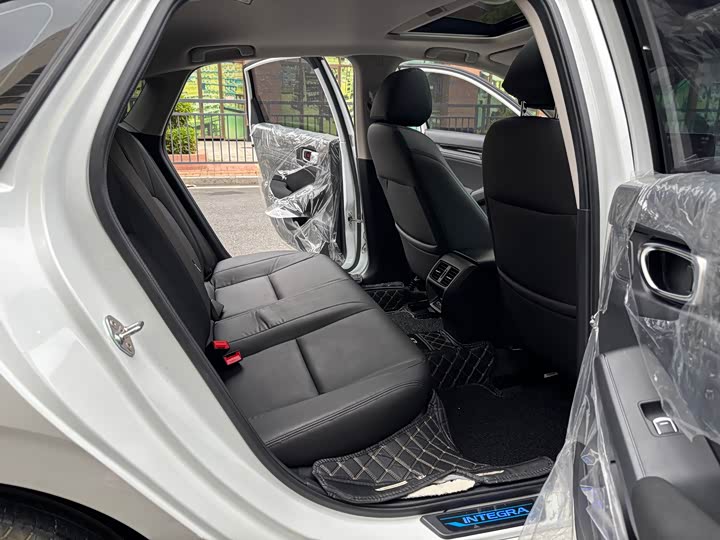 Фото 11 - Honda Integra