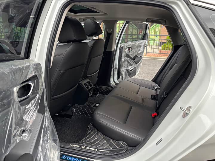 Фото 8 - Honda Integra