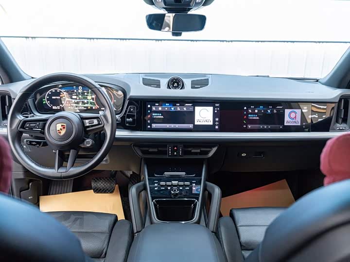 Фото 11 - Porsche Cayenne