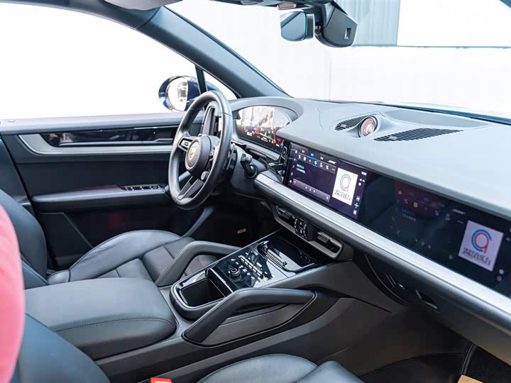 Фото 23 - Porsche Cayenne