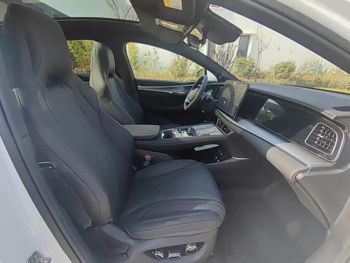 Фото 14 - BYD Sea Lion 07 EV