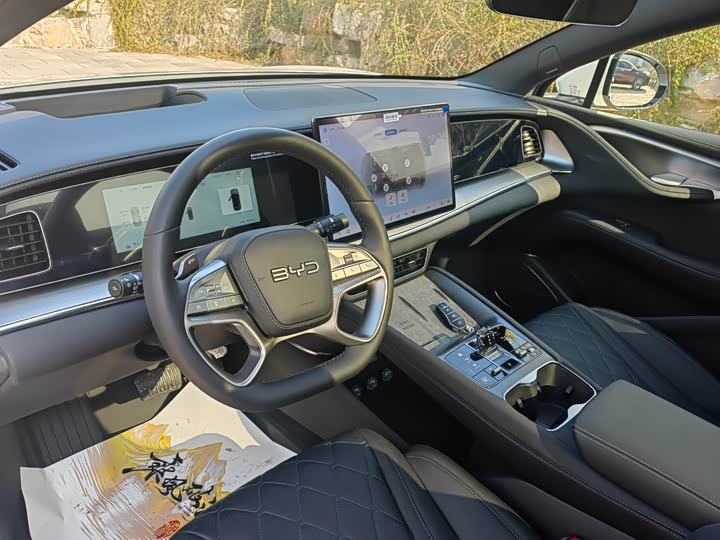 Фото 17 - BYD Sea Lion 07 EV